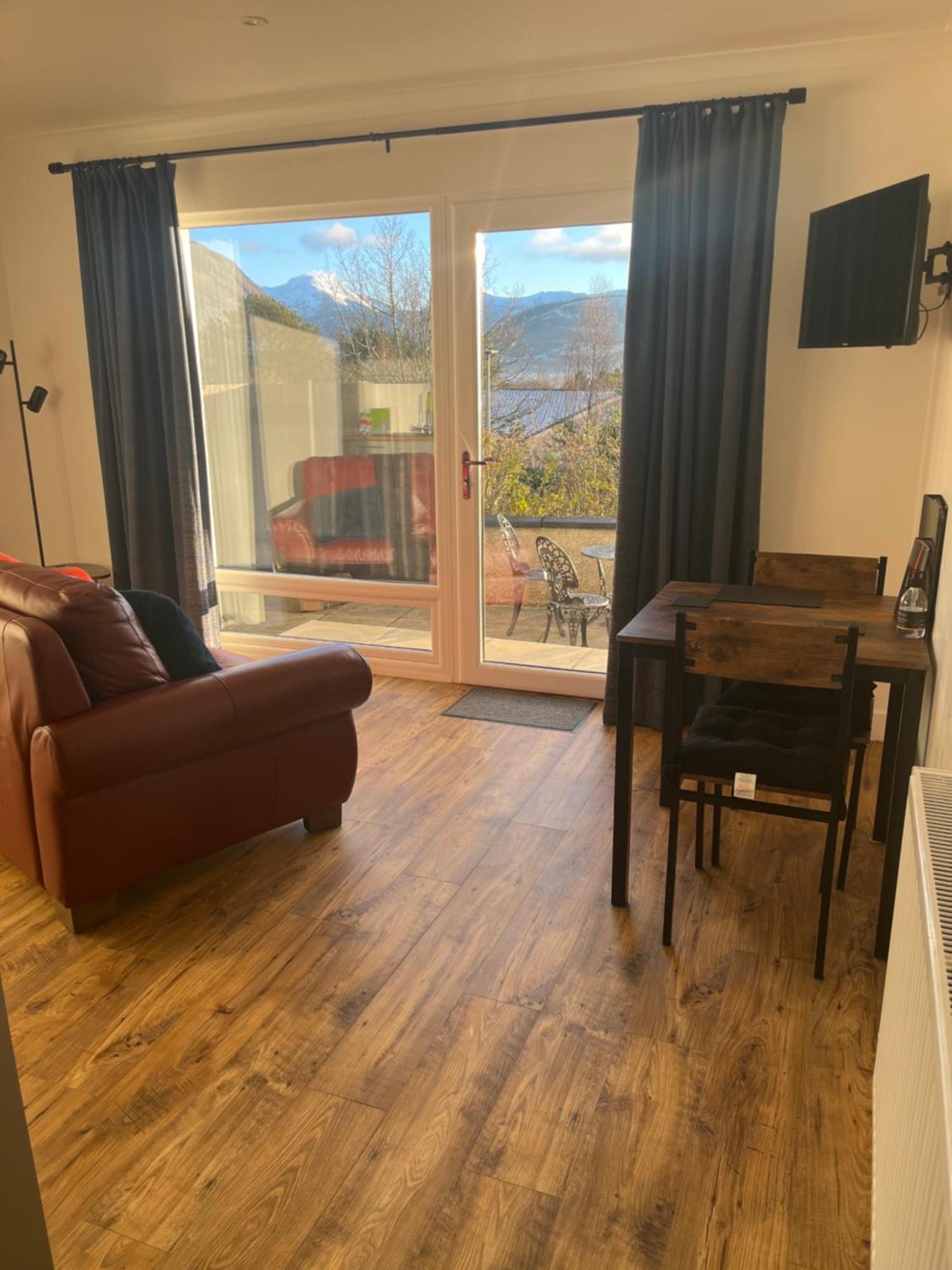 Tramore - Self Contained 1 Bedroom Unit - King Size Bed - Free Private Parking - 3 Miles From Fort William High Street Exteriör bild